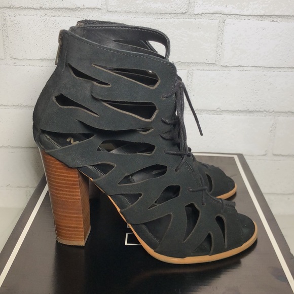Mia Ira Black Suede Lace-Up Gladiator Sandals - Picture 9 of 16